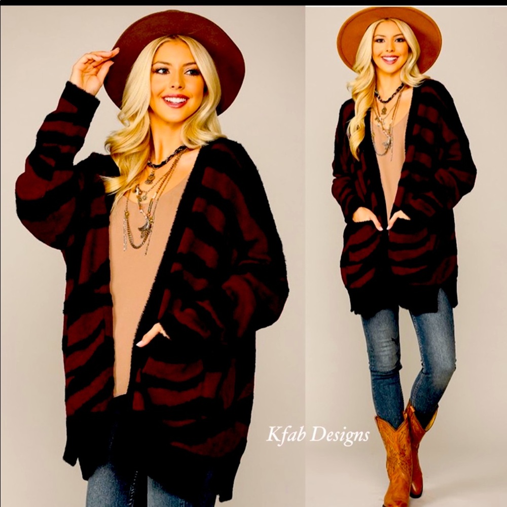B29B🖤💜Boho beauty- burgundy+black open cardi designed4 style! Day2date chic!
